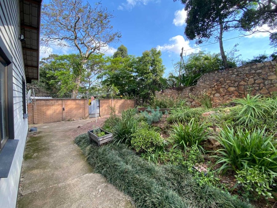 2 Bedroom Property for Sale in Kloof KwaZulu-Natal
