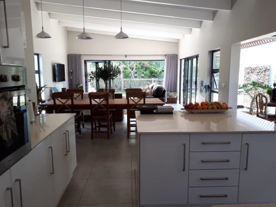 To Let 4 Bedroom Property for Rent in Palm Lakes Estate KwaZulu-Natal