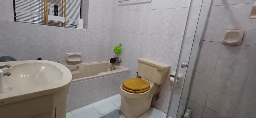 1 Bedroom Property for Sale in Arboretum KwaZulu-Natal