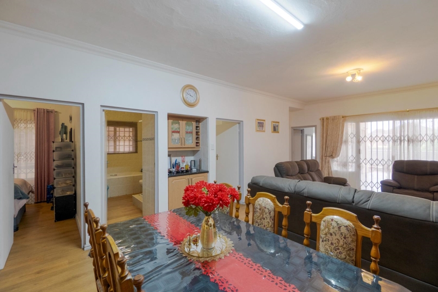 3 Bedroom Property for Sale in Amanzimtoti KwaZulu-Natal