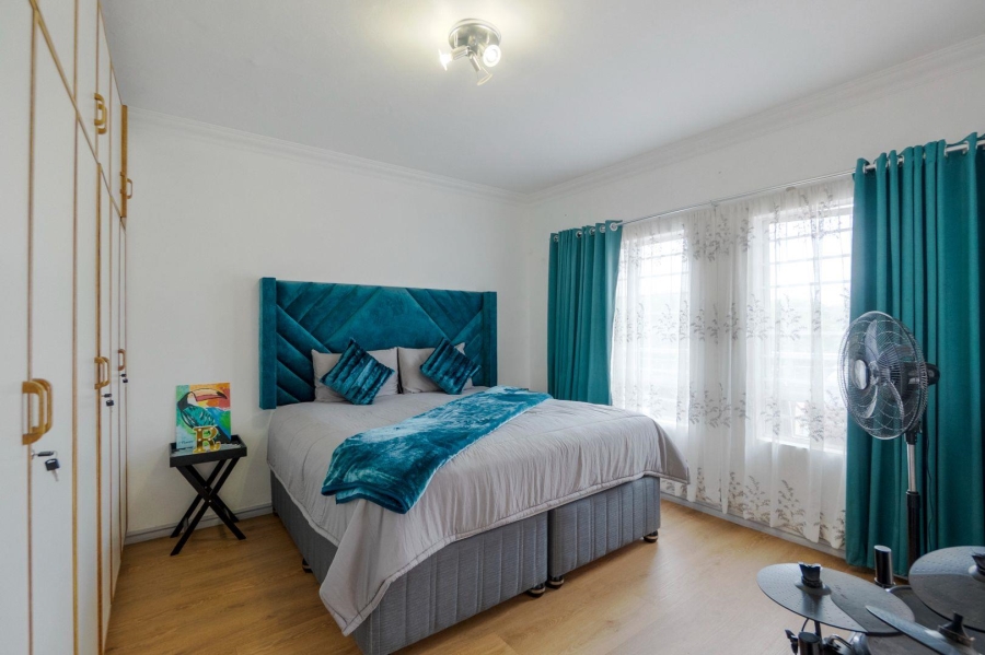 3 Bedroom Property for Sale in Amanzimtoti KwaZulu-Natal
