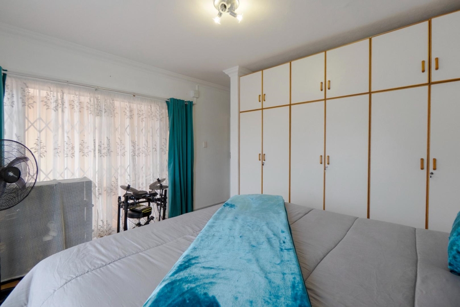 3 Bedroom Property for Sale in Amanzimtoti KwaZulu-Natal