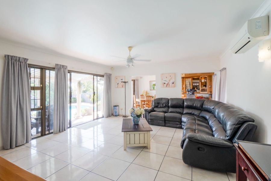 9 Bedroom Property for Sale in Athlone Park KwaZulu-Natal