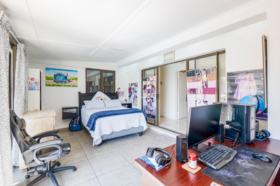9 Bedroom Property for Sale in Athlone Park KwaZulu-Natal
