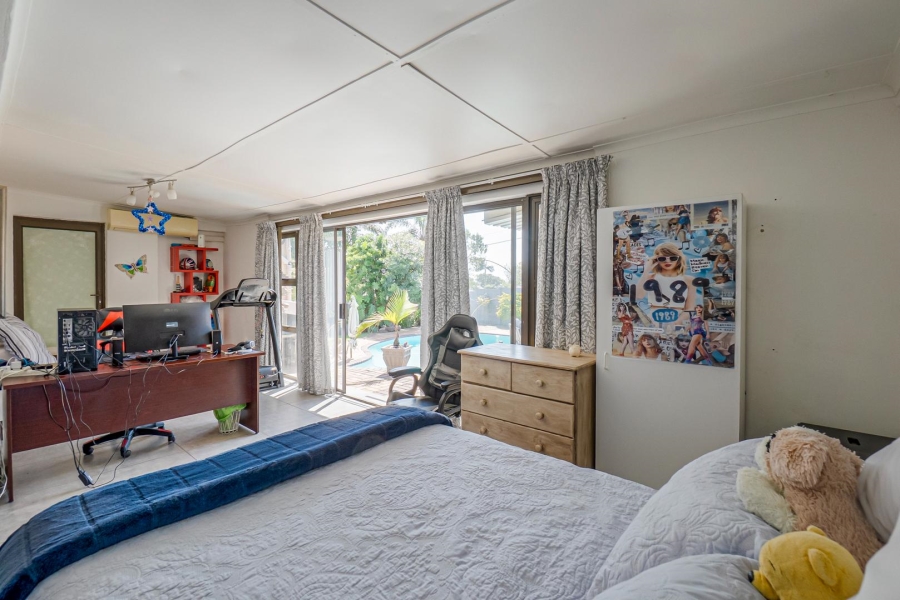 9 Bedroom Property for Sale in Athlone Park KwaZulu-Natal