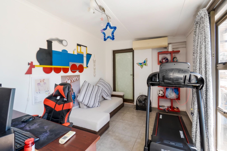 9 Bedroom Property for Sale in Athlone Park KwaZulu-Natal
