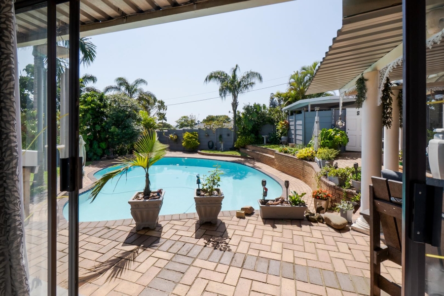 9 Bedroom Property for Sale in Athlone Park KwaZulu-Natal