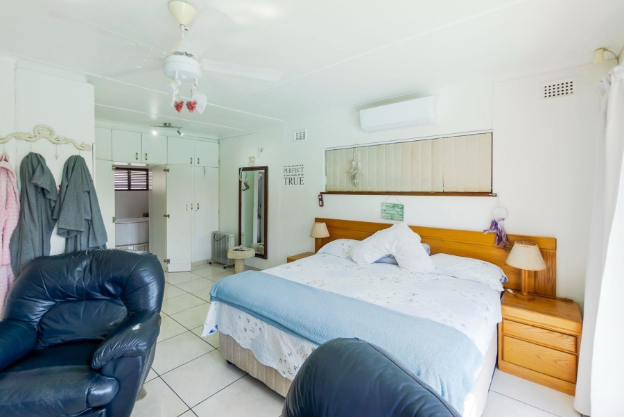 9 Bedroom Property for Sale in Athlone Park KwaZulu-Natal