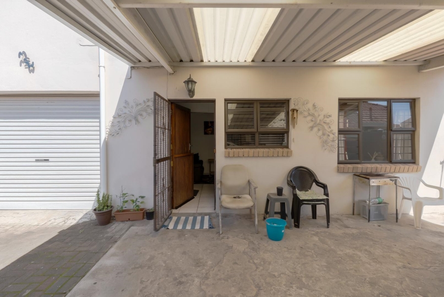 9 Bedroom Property for Sale in Athlone Park KwaZulu-Natal