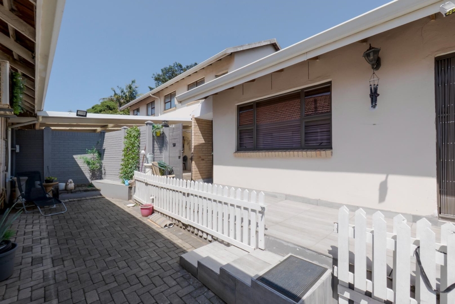 9 Bedroom Property for Sale in Athlone Park KwaZulu-Natal