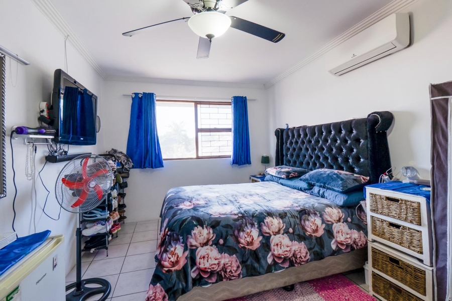 9 Bedroom Property for Sale in Athlone Park KwaZulu-Natal