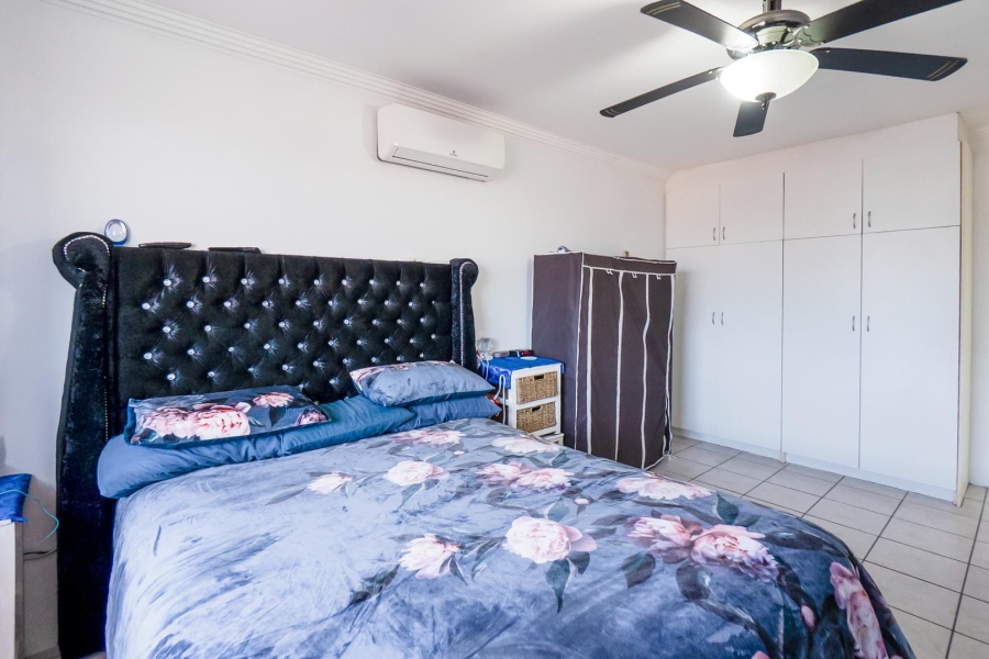 9 Bedroom Property for Sale in Athlone Park KwaZulu-Natal