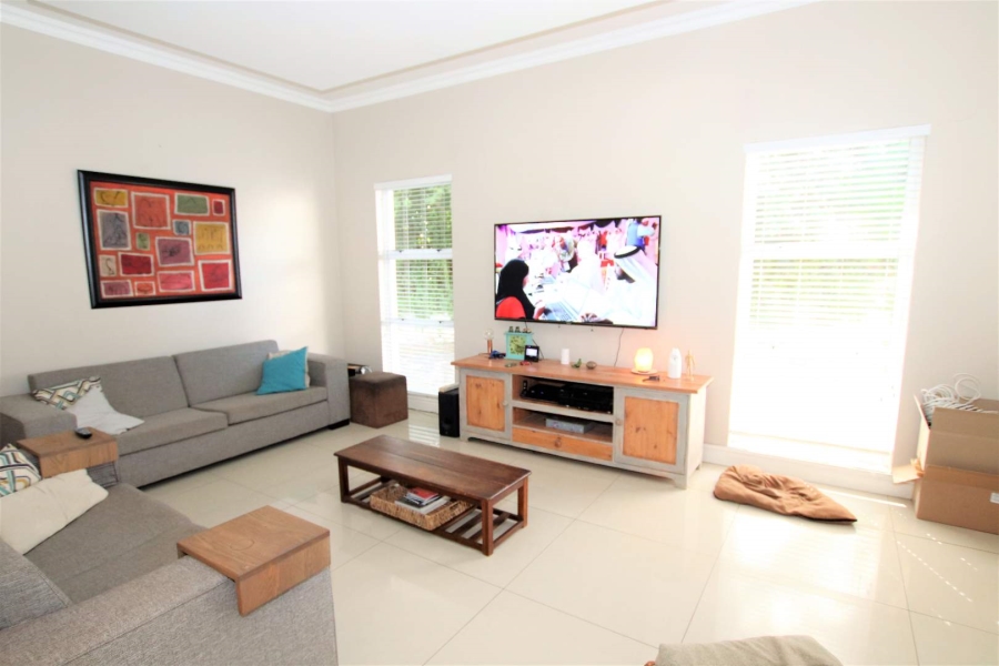 To Let 4 Bedroom Property for Rent in Umhlanga KwaZulu-Natal