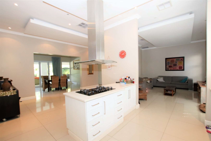 To Let 4 Bedroom Property for Rent in Umhlanga KwaZulu-Natal