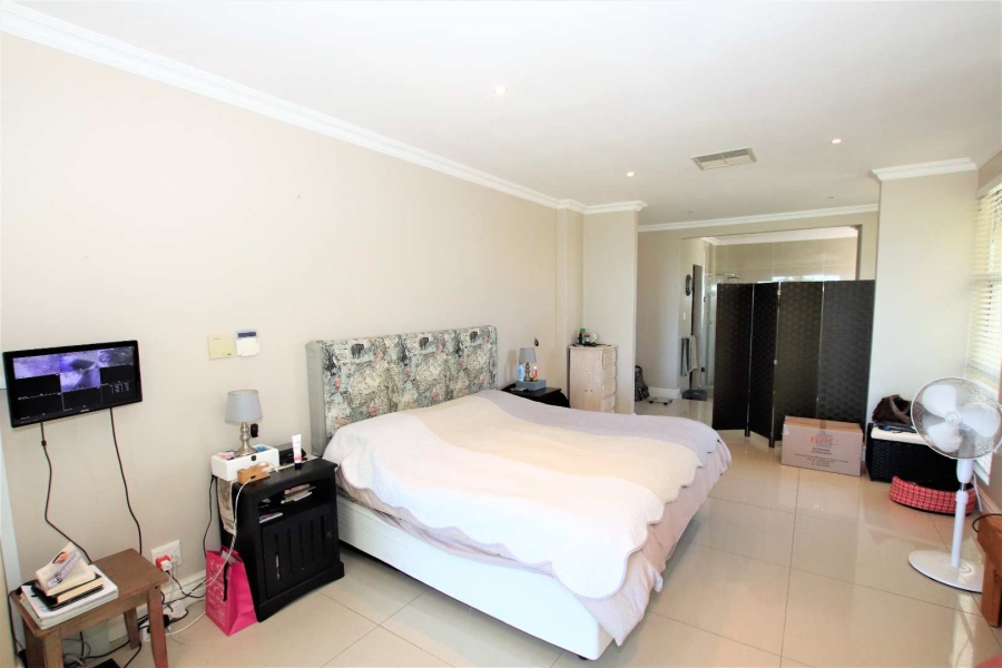 To Let 4 Bedroom Property for Rent in Umhlanga KwaZulu-Natal