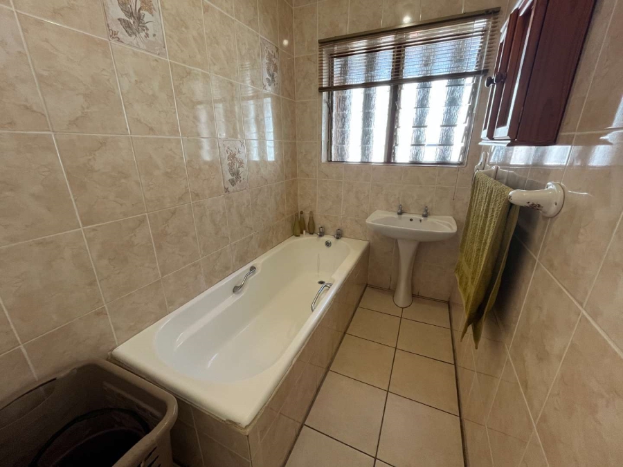 3 Bedroom Property for Sale in Glen Hills KwaZulu-Natal