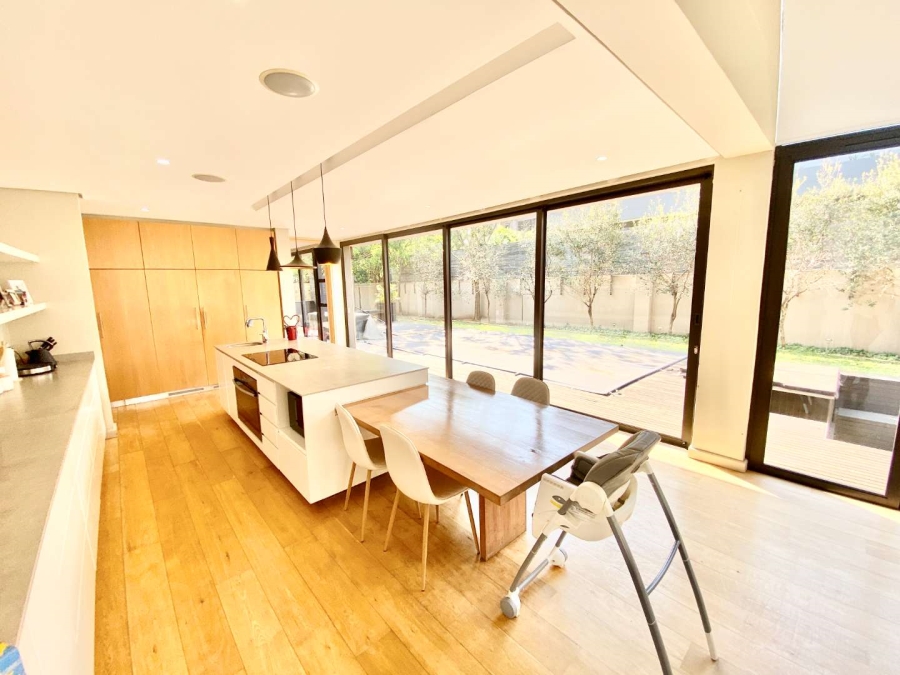 To Let 5 Bedroom Property for Rent in Izinga Park KwaZulu-Natal