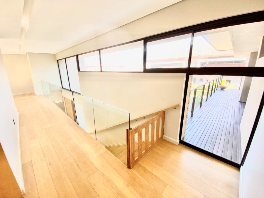 To Let 5 Bedroom Property for Rent in Izinga Park KwaZulu-Natal