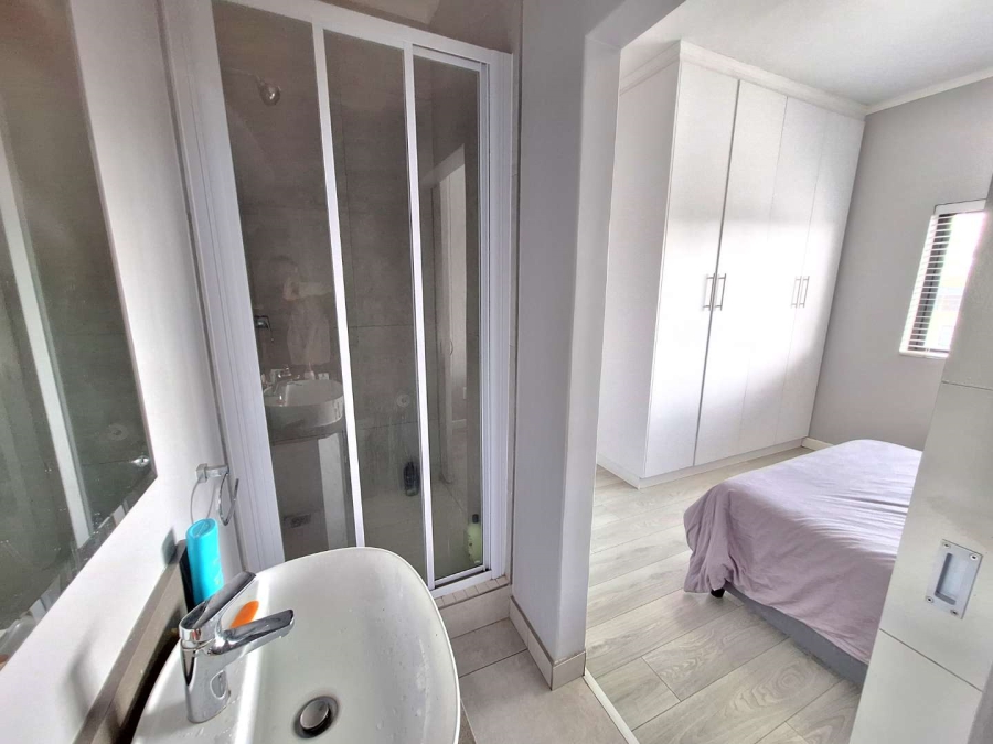 2 Bedroom Property for Sale in Cotswold Fenns KwaZulu-Natal