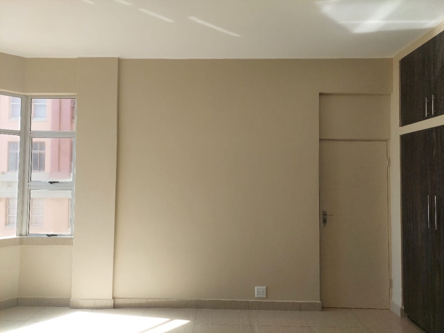 2 Bedroom Property for Sale in Durban Central KwaZulu-Natal