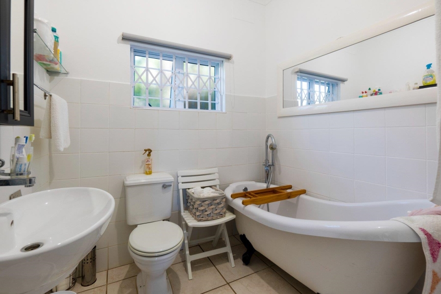 4 Bedroom Property for Sale in Amanzimtoti KwaZulu-Natal