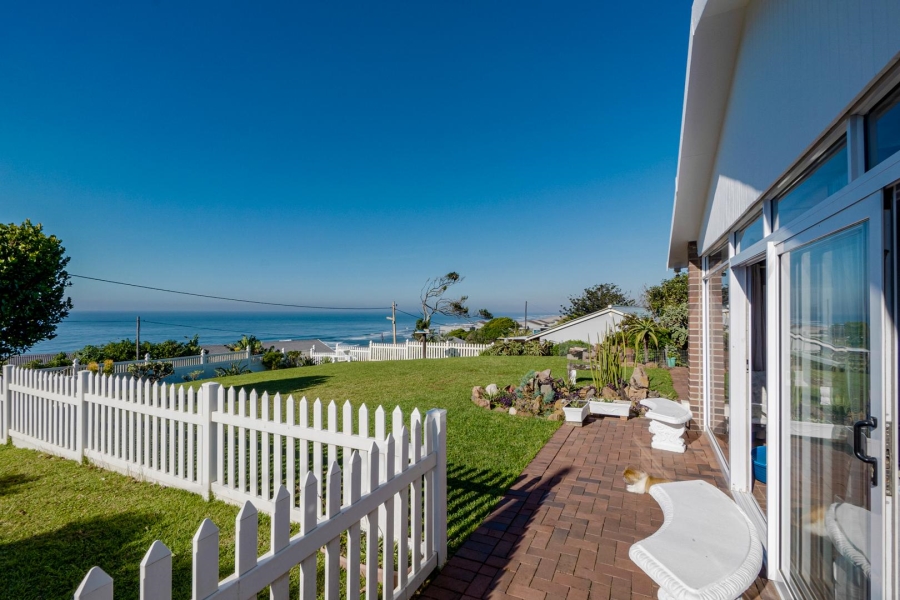 4 Bedroom Property for Sale in Amanzimtoti KwaZulu-Natal