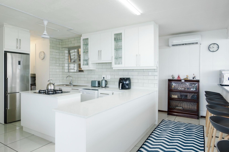 3 Bedroom Property for Sale in Amanzimtoti KwaZulu-Natal