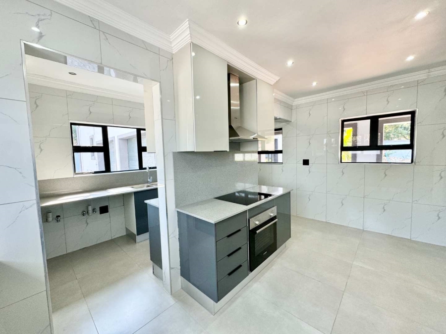 4 Bedroom Property for Sale in Herrwood Park KwaZulu-Natal