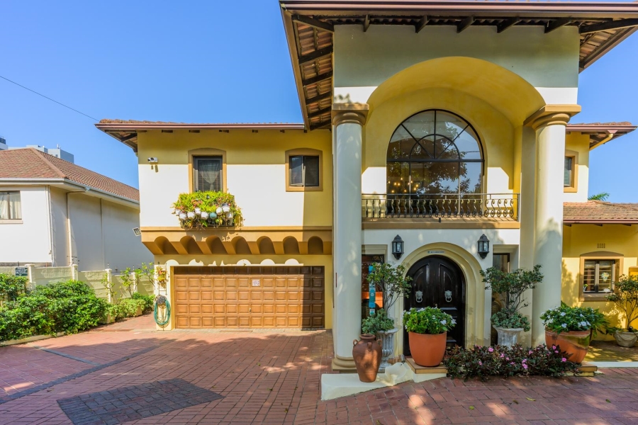 8 Bedroom Property for Sale in Umhlanga KwaZulu-Natal