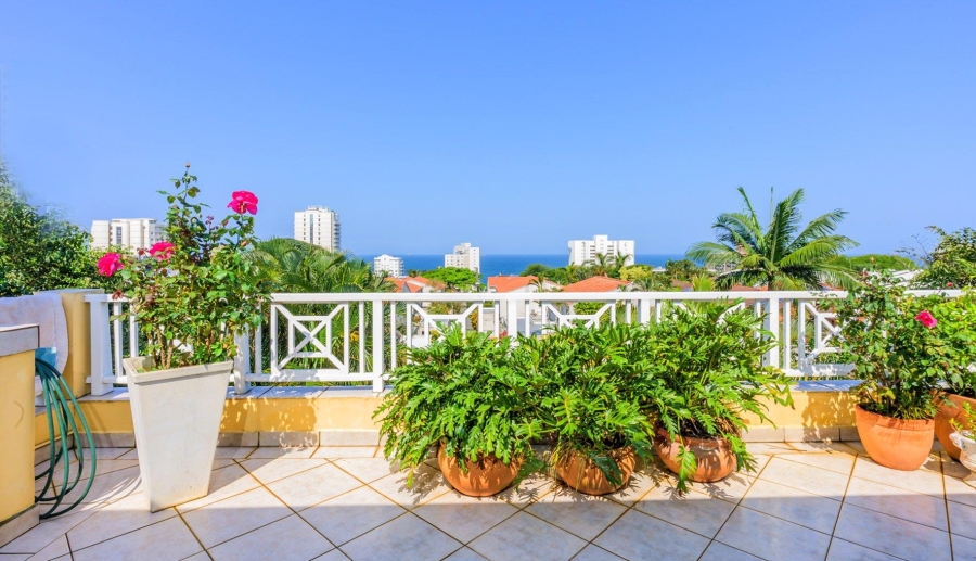 8 Bedroom Property for Sale in Umhlanga KwaZulu-Natal