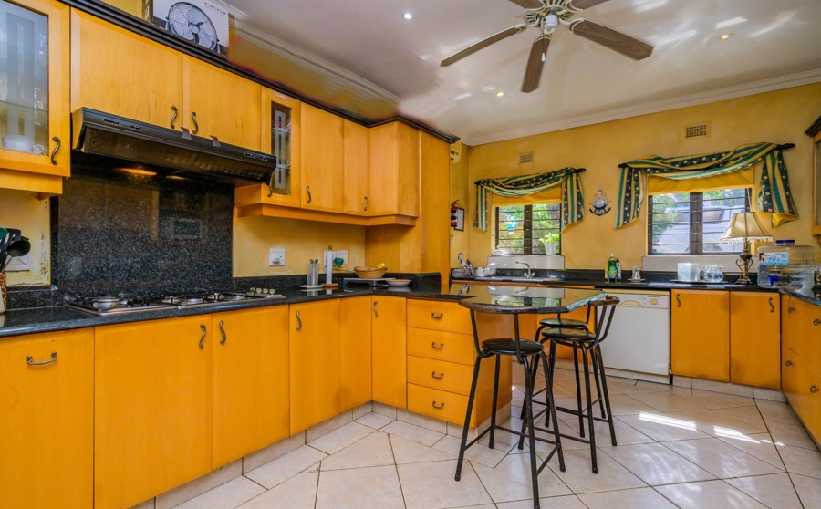 8 Bedroom Property for Sale in Umhlanga KwaZulu-Natal