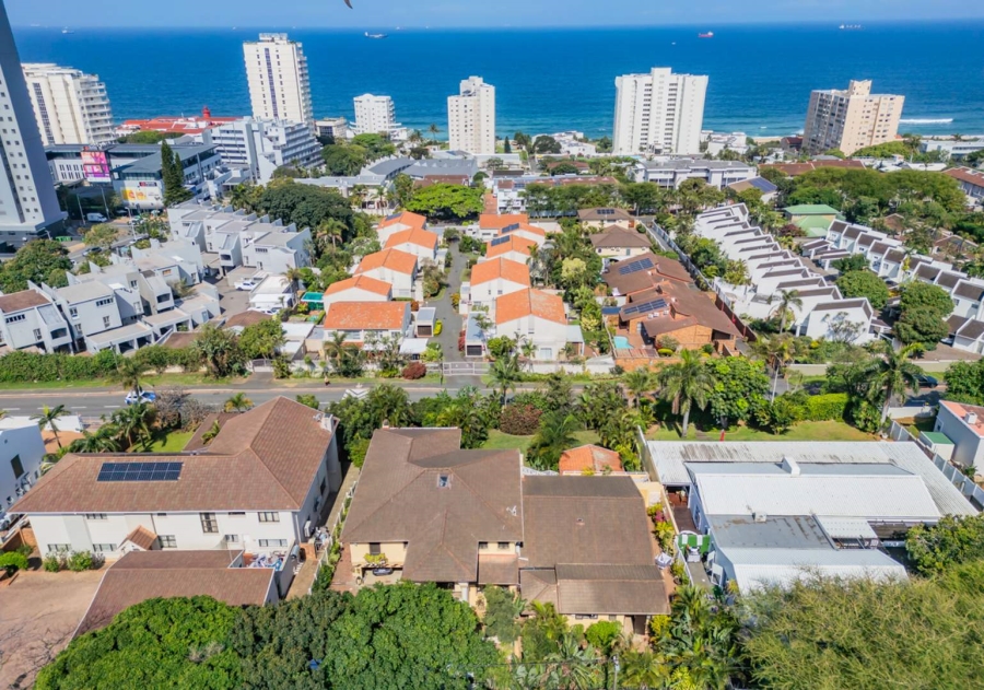 8 Bedroom Property for Sale in Umhlanga KwaZulu-Natal