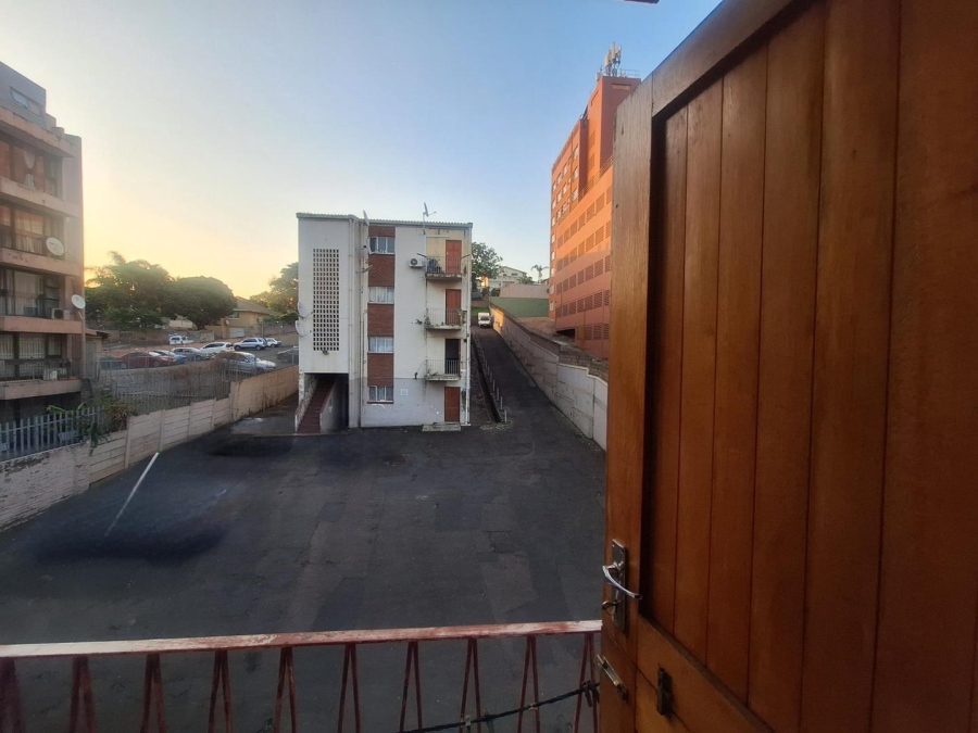 1 Bedroom Property for Sale in Overport KwaZulu-Natal