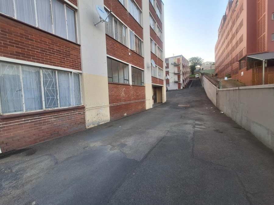 1 Bedroom Property for Sale in Overport KwaZulu-Natal