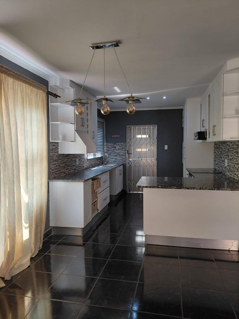 To Let 3 Bedroom Property for Rent in Birdswood KwaZulu-Natal