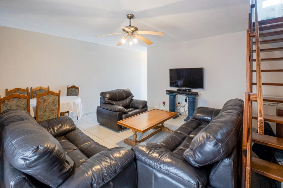 4 Bedroom Property for Sale in Lotus Park KwaZulu-Natal