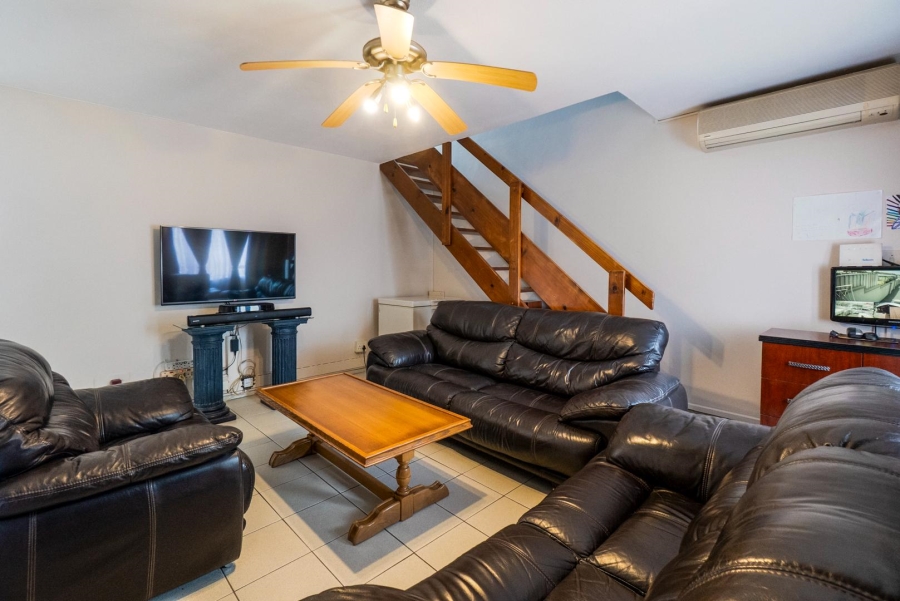 4 Bedroom Property for Sale in Lotus Park KwaZulu-Natal