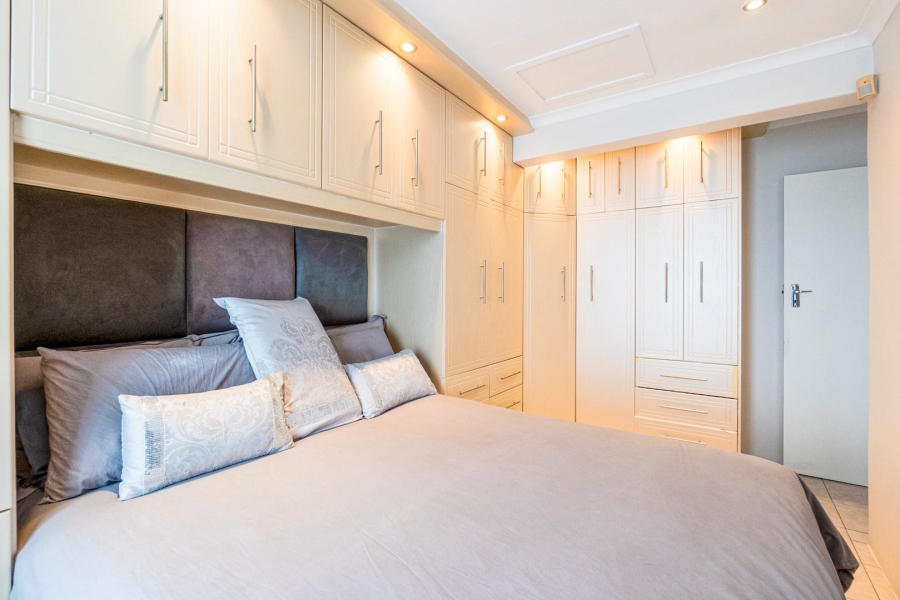 4 Bedroom Property for Sale in Lotus Park KwaZulu-Natal