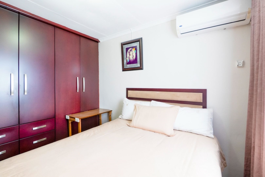 4 Bedroom Property for Sale in Lotus Park KwaZulu-Natal