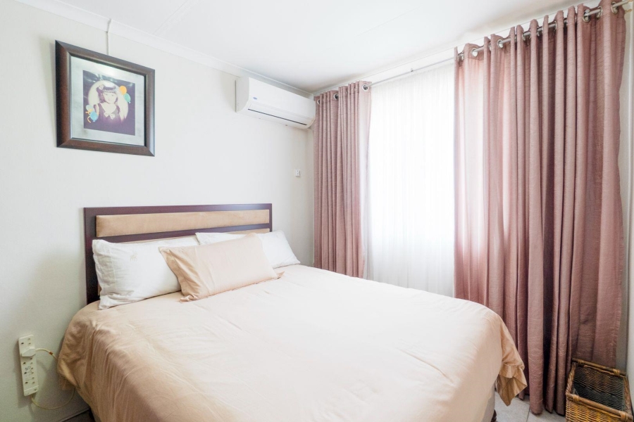 4 Bedroom Property for Sale in Lotus Park KwaZulu-Natal