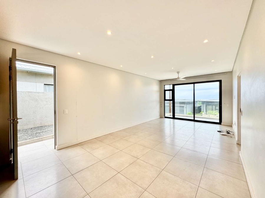 To Let 3 Bedroom Property for Rent in Umdloti KwaZulu-Natal