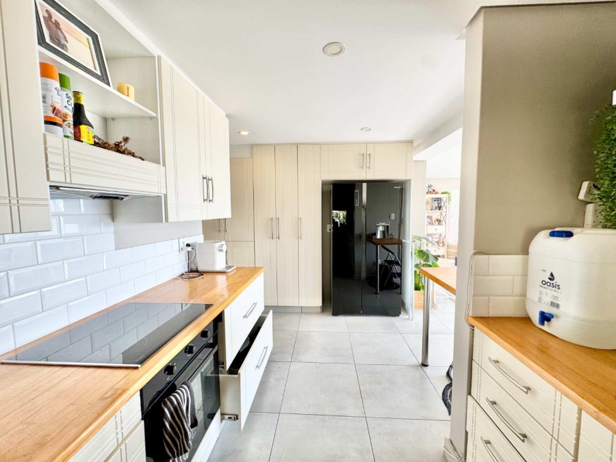 2 Bedroom Property for Sale in Umhlanga KwaZulu-Natal