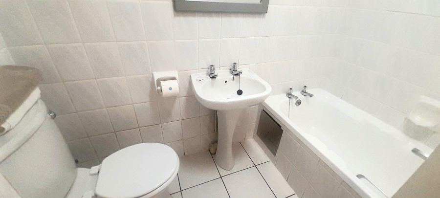 2 Bedroom Property for Sale in Umhlanga KwaZulu-Natal