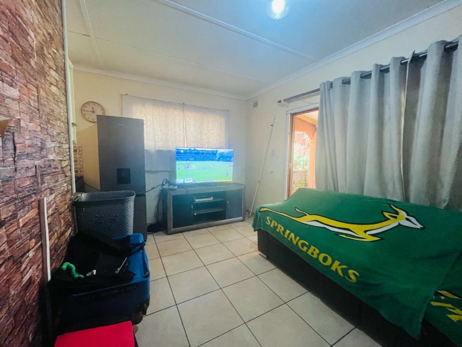 To Let 1 Bedroom Property for Rent in Glen Anil KwaZulu-Natal
