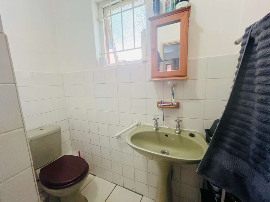 To Let 1 Bedroom Property for Rent in Glen Anil KwaZulu-Natal