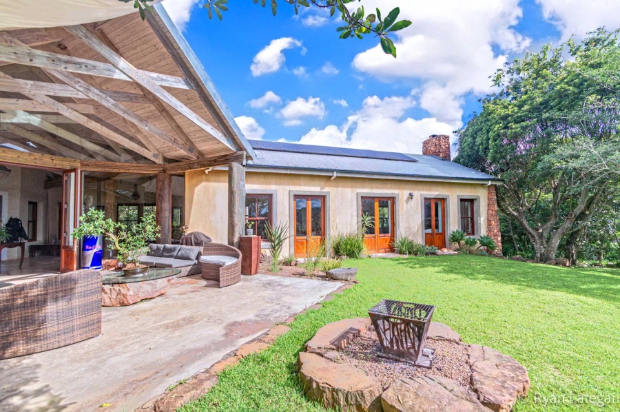 6 Bedroom Property for Sale in Kloof KwaZulu-Natal
