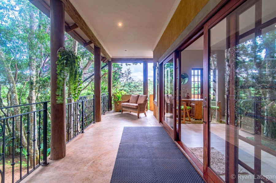 6 Bedroom Property for Sale in Kloof KwaZulu-Natal