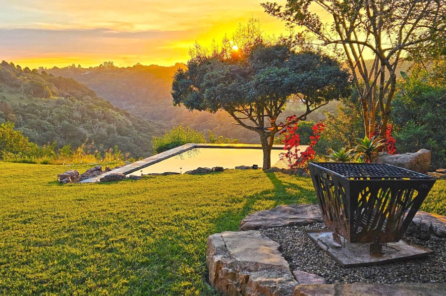 6 Bedroom Property for Sale in Kloof KwaZulu-Natal