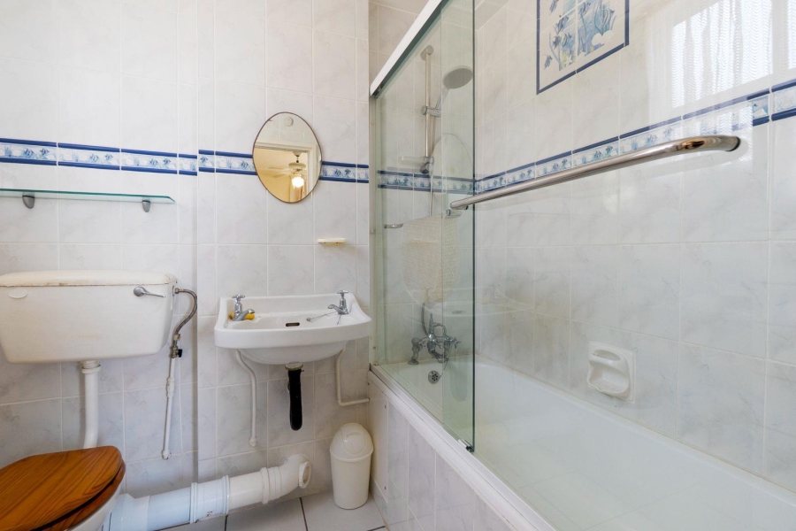 2 Bedroom Property for Sale in Amanzimtoti KwaZulu-Natal