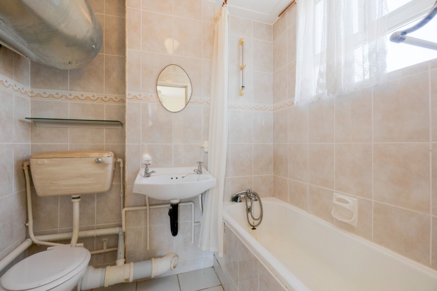 2 Bedroom Property for Sale in Amanzimtoti KwaZulu-Natal